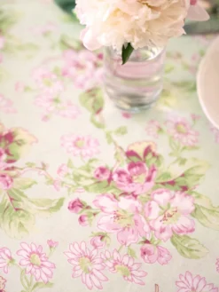 Apple Blossom Round Cloth - Light Green