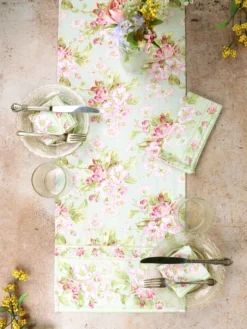Apple Blossom Runner - Light Green