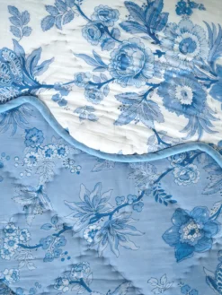 Augustine Quilt - Washed Blue