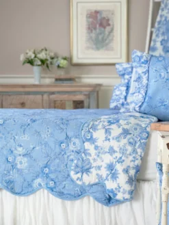 Augustine Quilt - Washed Blue