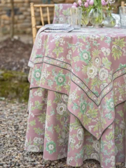 Augustine Round Cloth - Vintage Amethyst