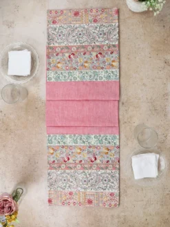 Bel Canto Runner - Aqua Pink
