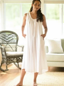 Best Friend Nighty - White