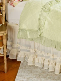 Clara Bedskirt - Ecru