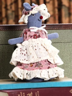 Cottage Mouse