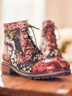 Fantastic Boot