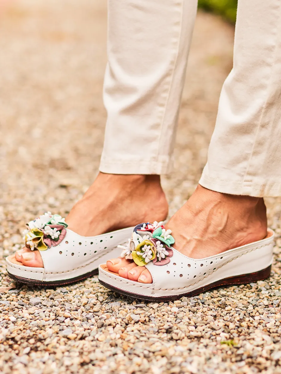 Flowerchild Sandal - White