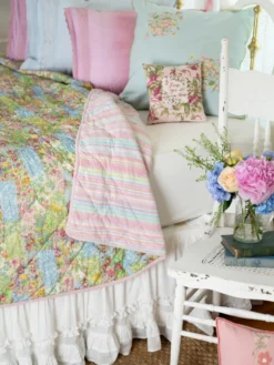 Garden Collage Patchwork Quilt - Pastel