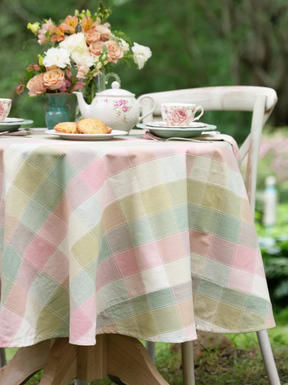 Georgia Plaid Round Cloth - Pink Sage