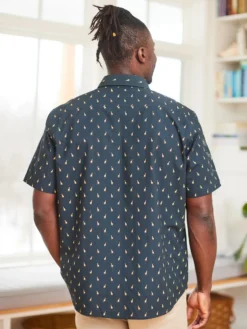 Giraffe Nation Shirt - Black
