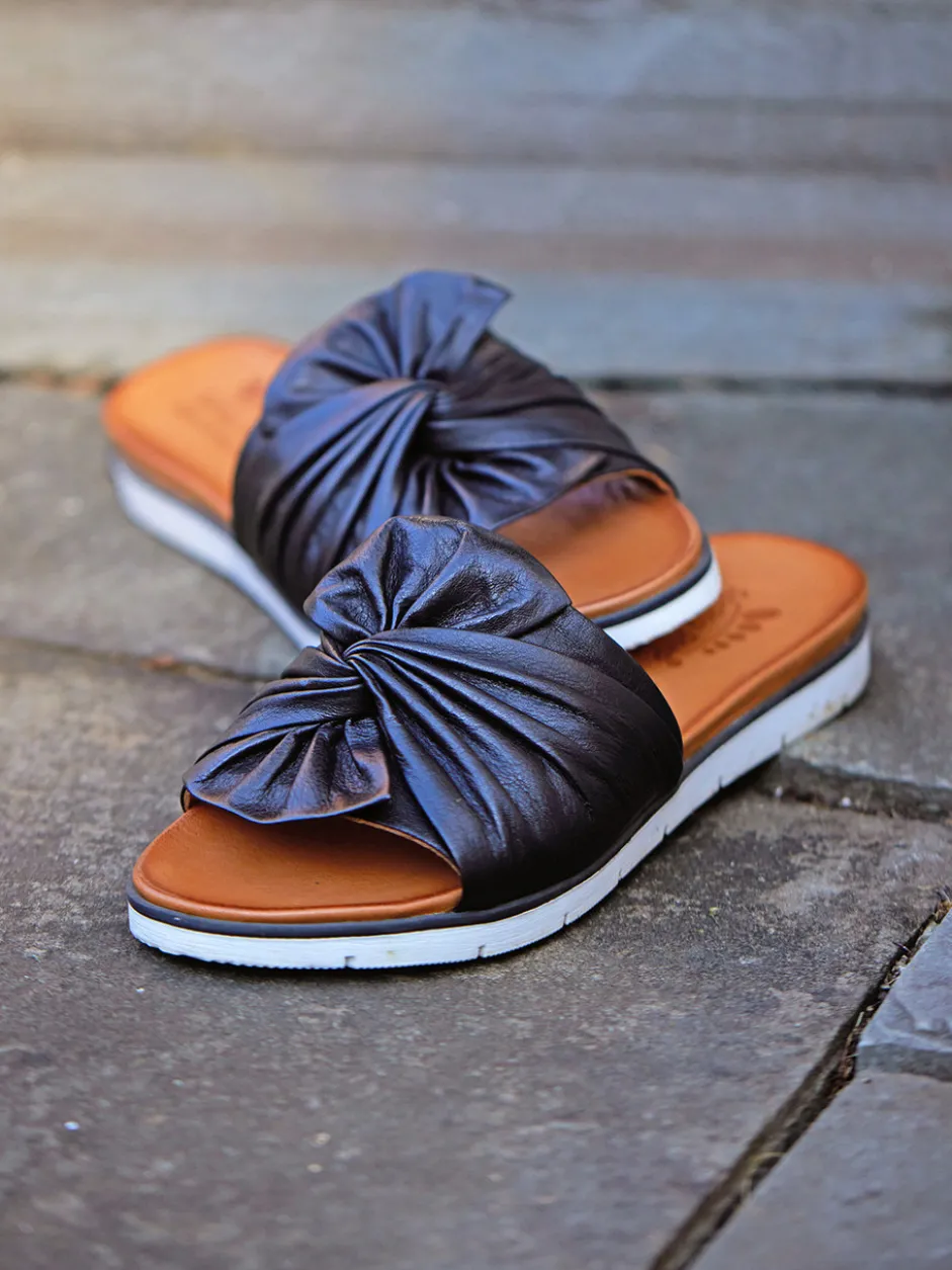 Lavona Sandal - Black