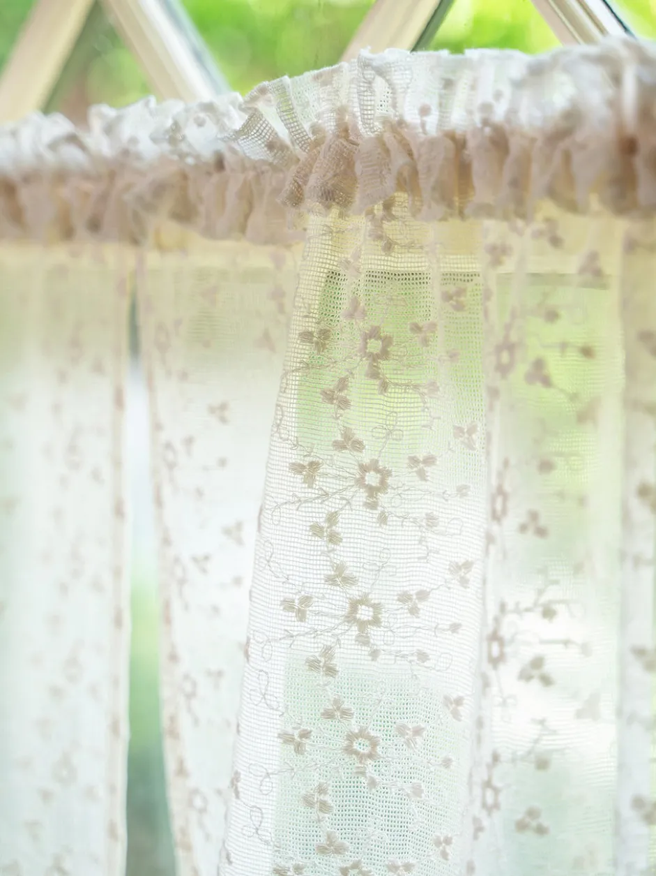 Layla's Lace Cafe Curtain Set of 2