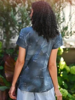 Mother Earth T-shirt - Charcoal