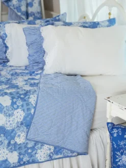 Porcelain Patchwork Quilt - Blue