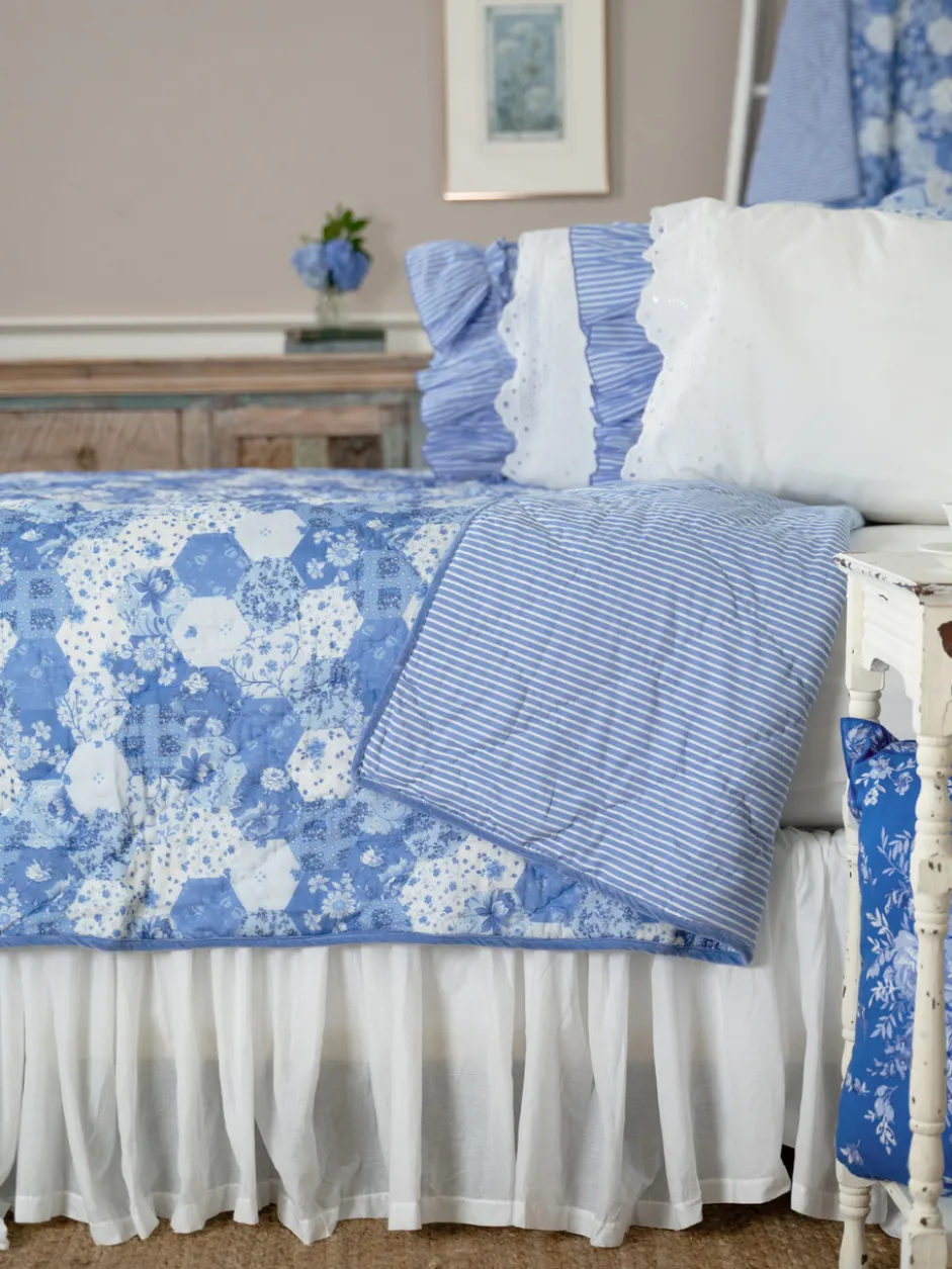 Porcelain Patchwork Quilt - Blue