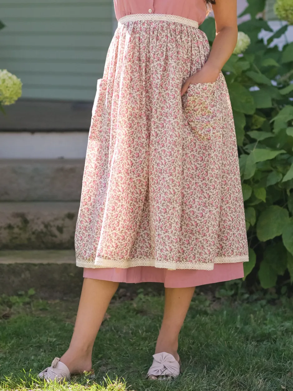 Rosebud Half Pinny - Ecru