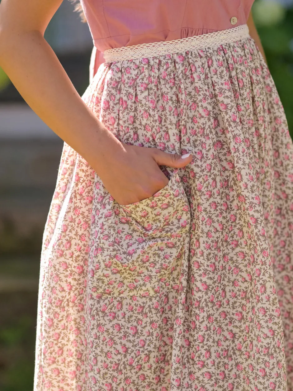Rosebud Half Pinny - Ecru