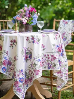 Russian Chintz Tablecloth - Ivory