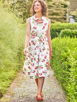 Strawberry Porch Dress - White