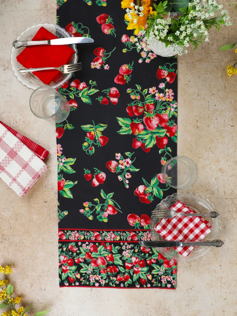 Strawberry Runner - Black
