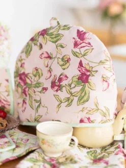 Sweet Pea Patchwork Tea Cozy - Rose