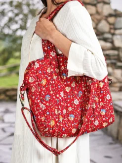 Travellin' Quilted Bag - Heather Red
